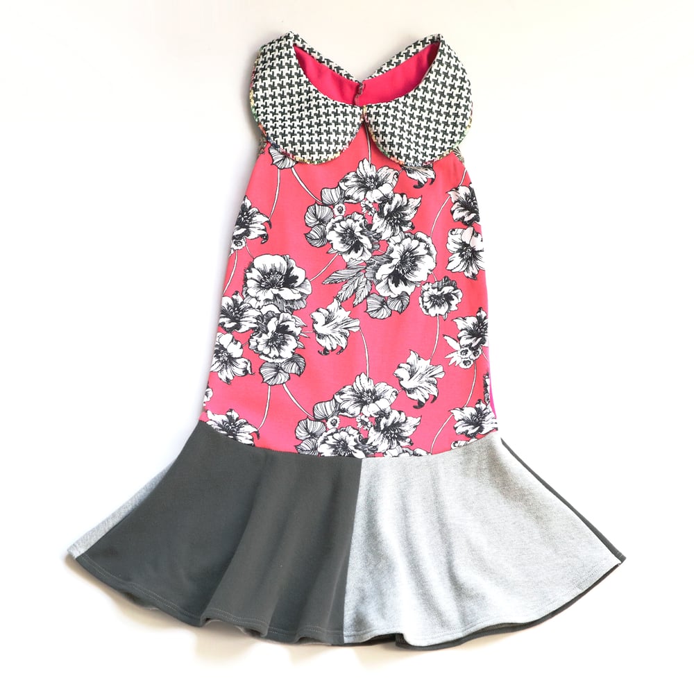 Image of pink floral houndstooth vintage peter pan 7/8 collar sleeveless tank twirl courtneycourtney dress