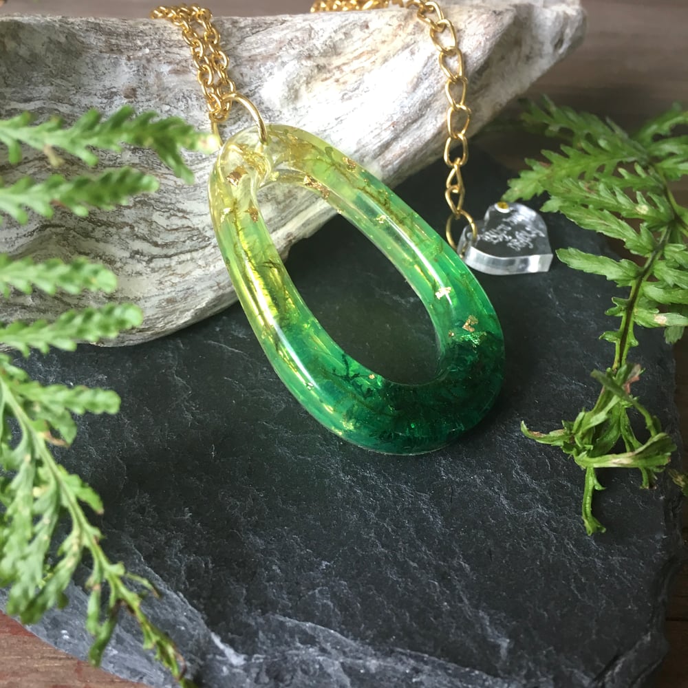 Real Moss Oval Hoop Ombre Resin Pendant