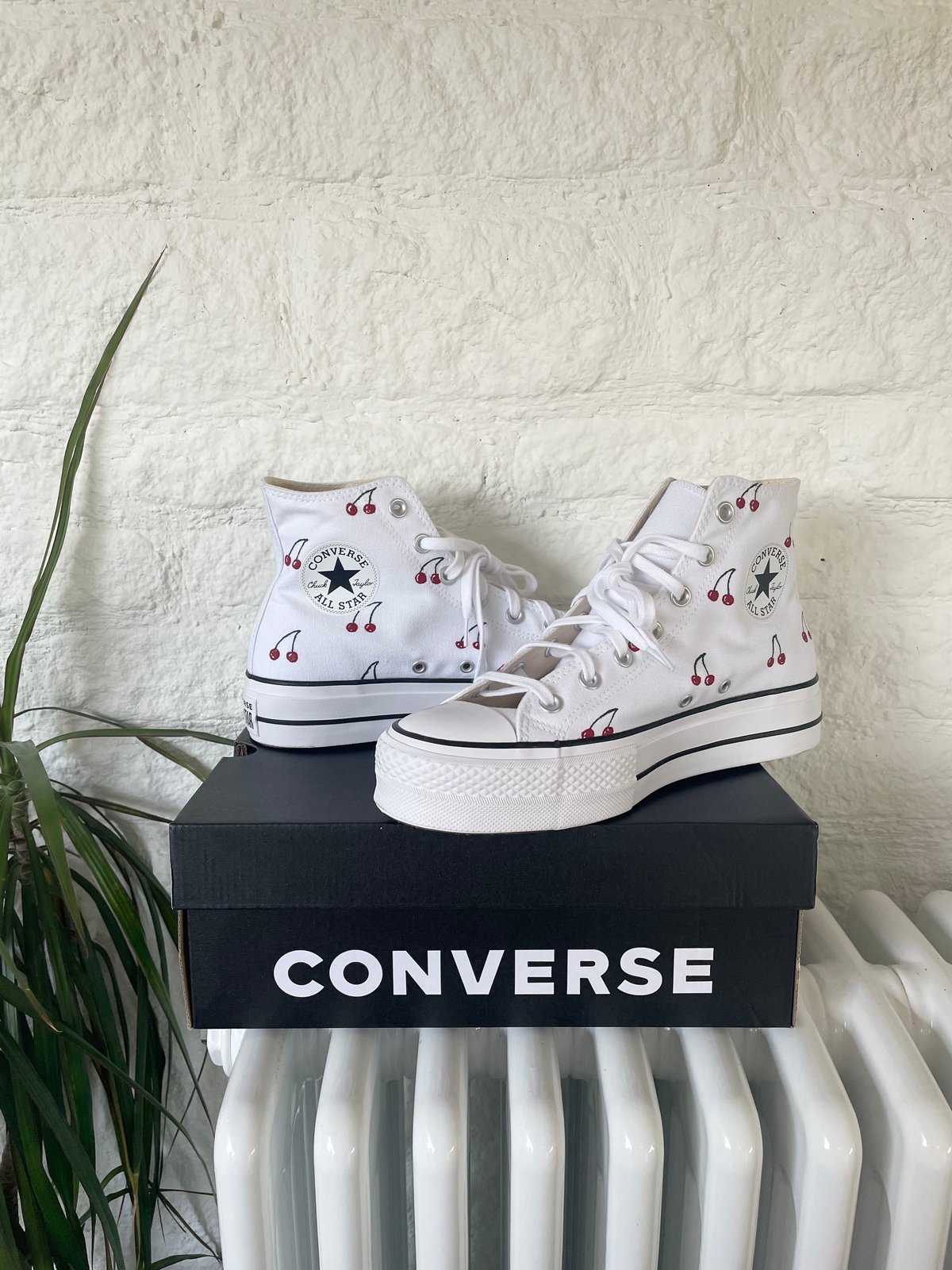 cherry converse