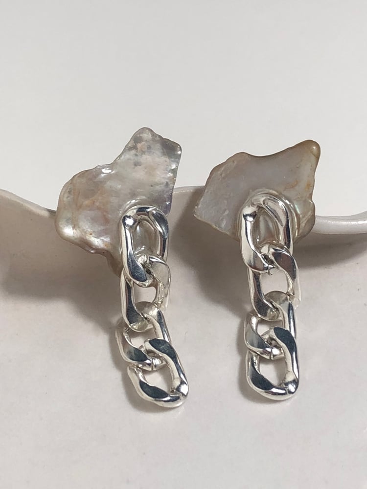 Image of Pearl Drop Earrings