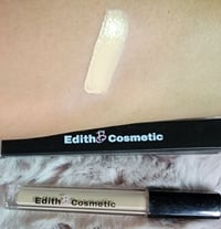 Image 1 of Concealer 03
