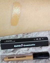 Image 1 of Concealer 06