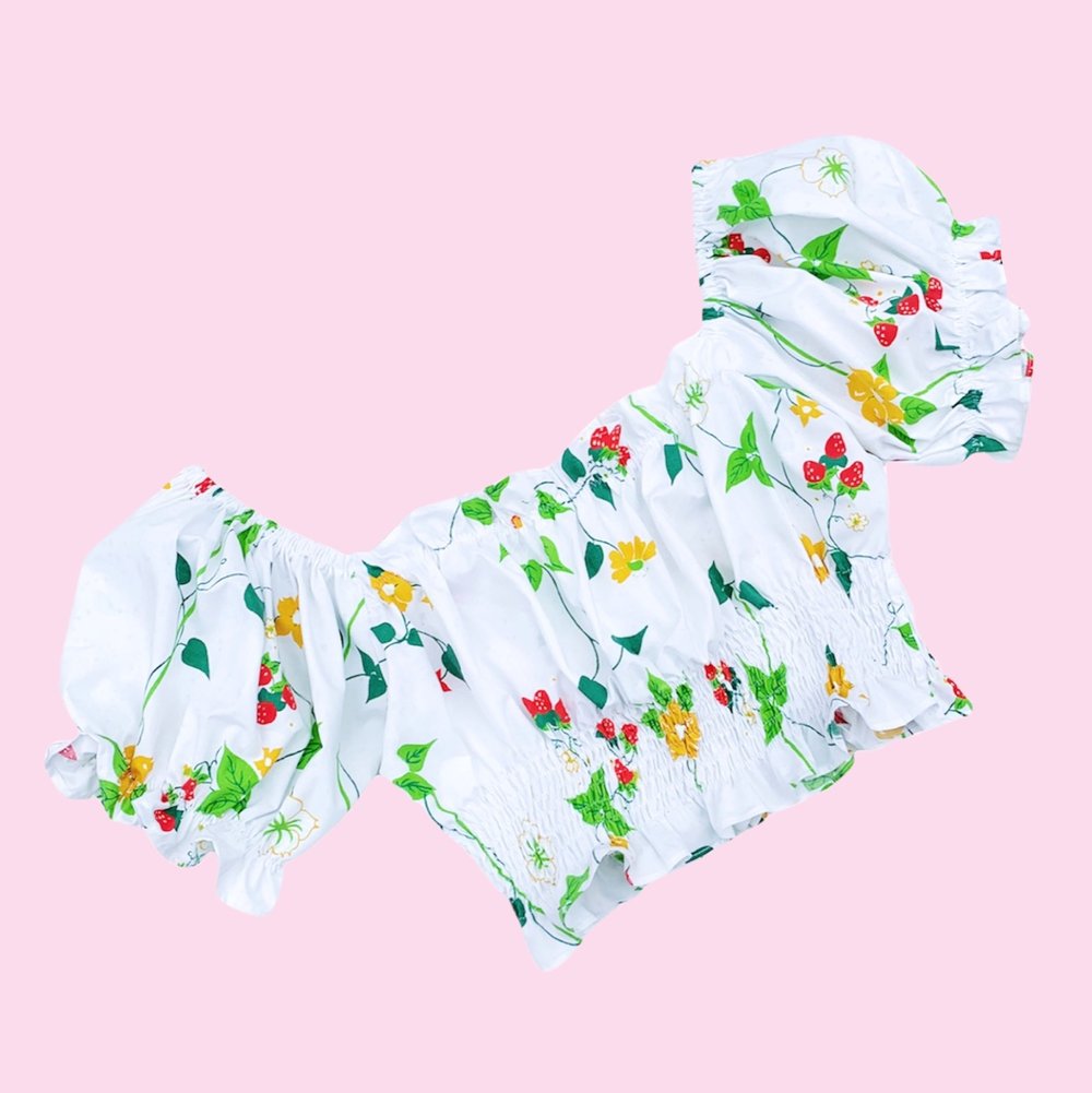 Image of Puff Sleeve Shirred Crop Top — Strawberry Vines