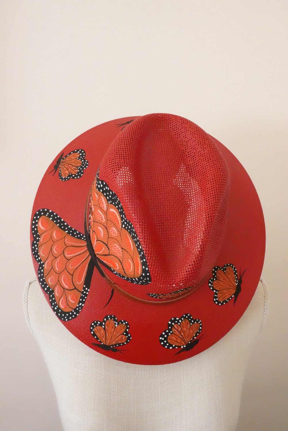 Mariposa Sombrero