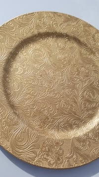 Image 2 of 13" Gold plastic charge plates -print