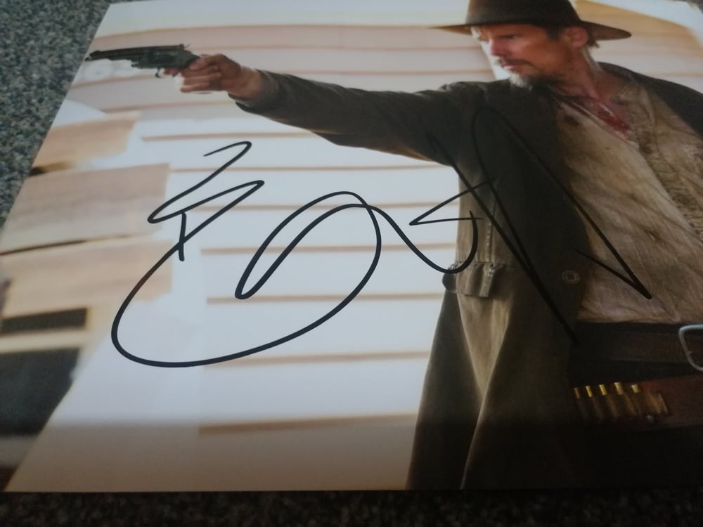 In a Valley of Violence Ethan Hawke Signed 