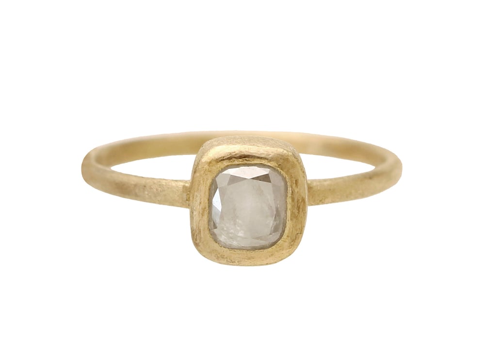 Image of Grey diamond engagement ring. 18k. Earl grey