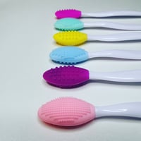 Image 4 of Exfoliating Lip Scrub Brush 