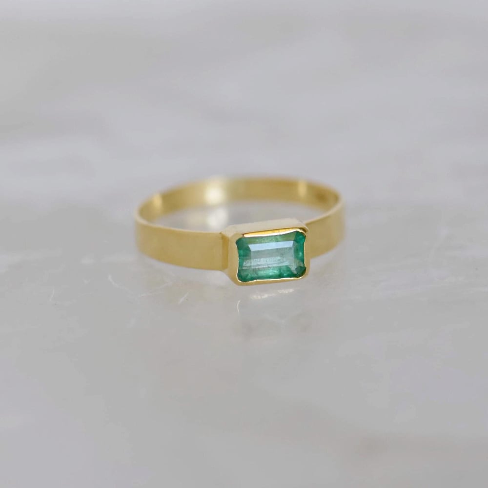 Image of Colombia Emerald emerald cut 14k gold flat band ring