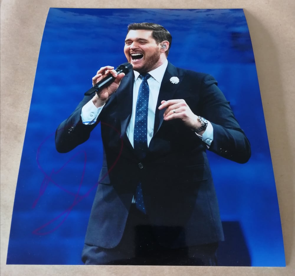 Michael Bublé signed 10x8 Photo