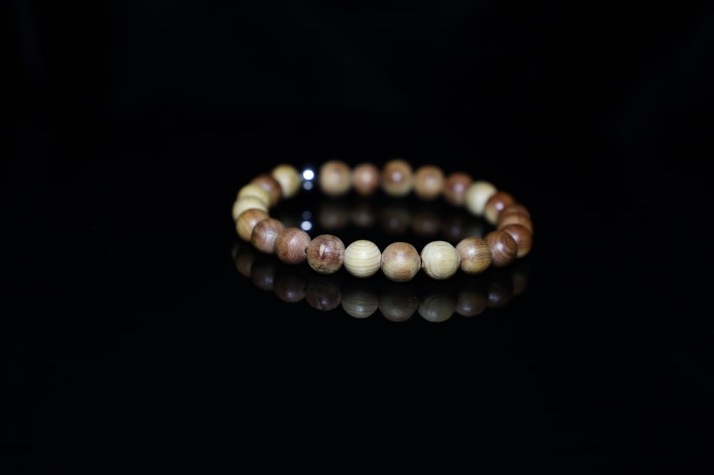 Handmade 8MM Cedar Wood Mala Beads Fragrant Natural Wood Round Beads Stretch Bracelet Size 7.5