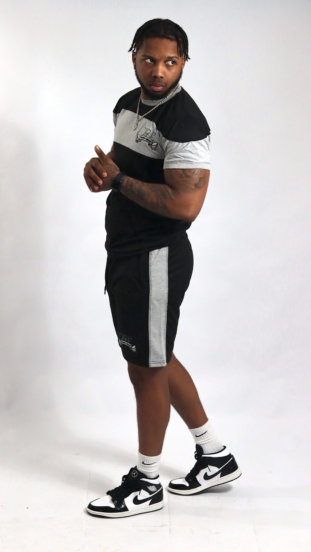 T-SHIRT AND SHORT SET