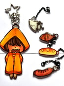 Image 1 of Little nightmares feed six Magnet keychain