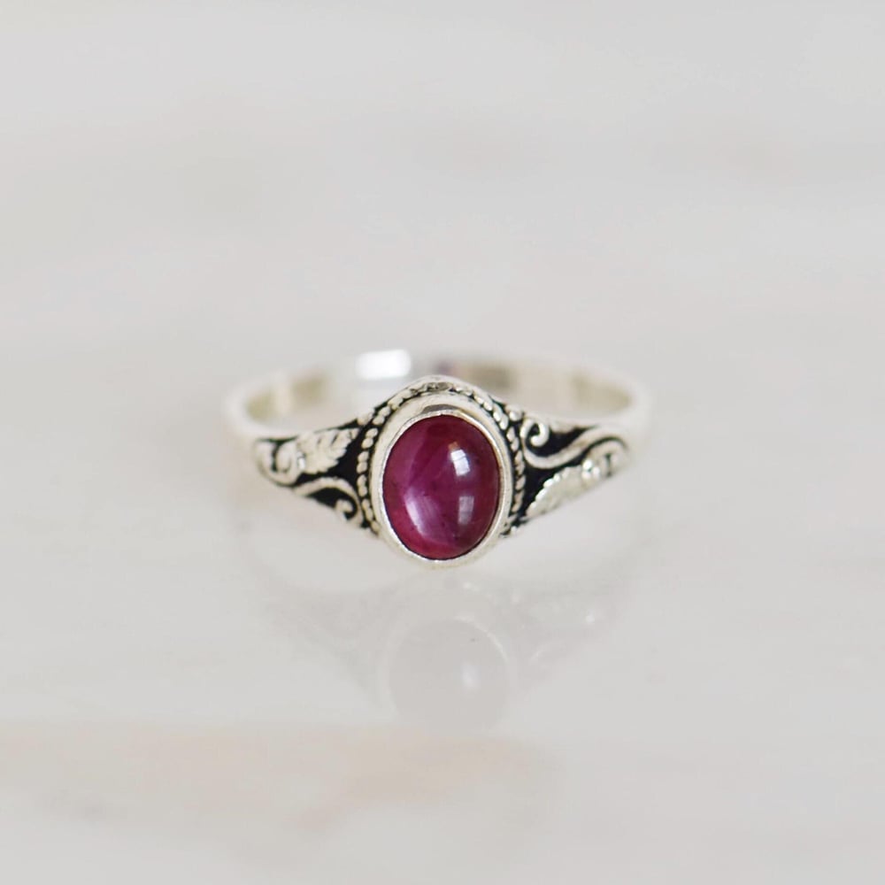 Image of Vietnam Red Star Ruby oval shape cabochon cut vintage style silver ring