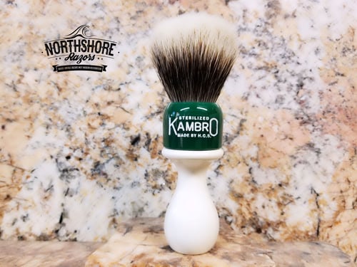 Image of Brushes Star/KamBro Green Over Ivory