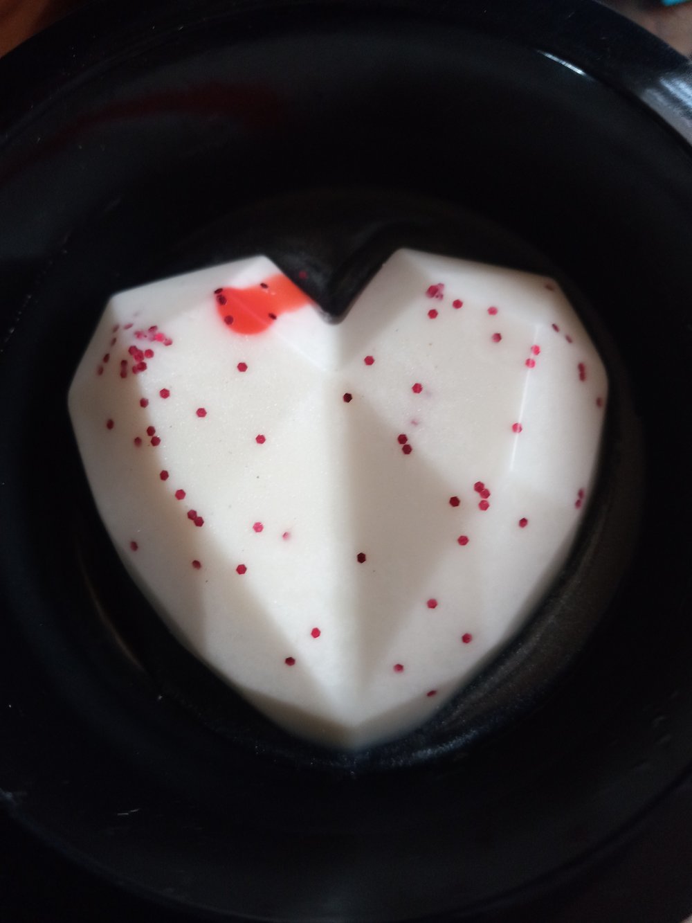 Image of Oversized wax melt hearts 