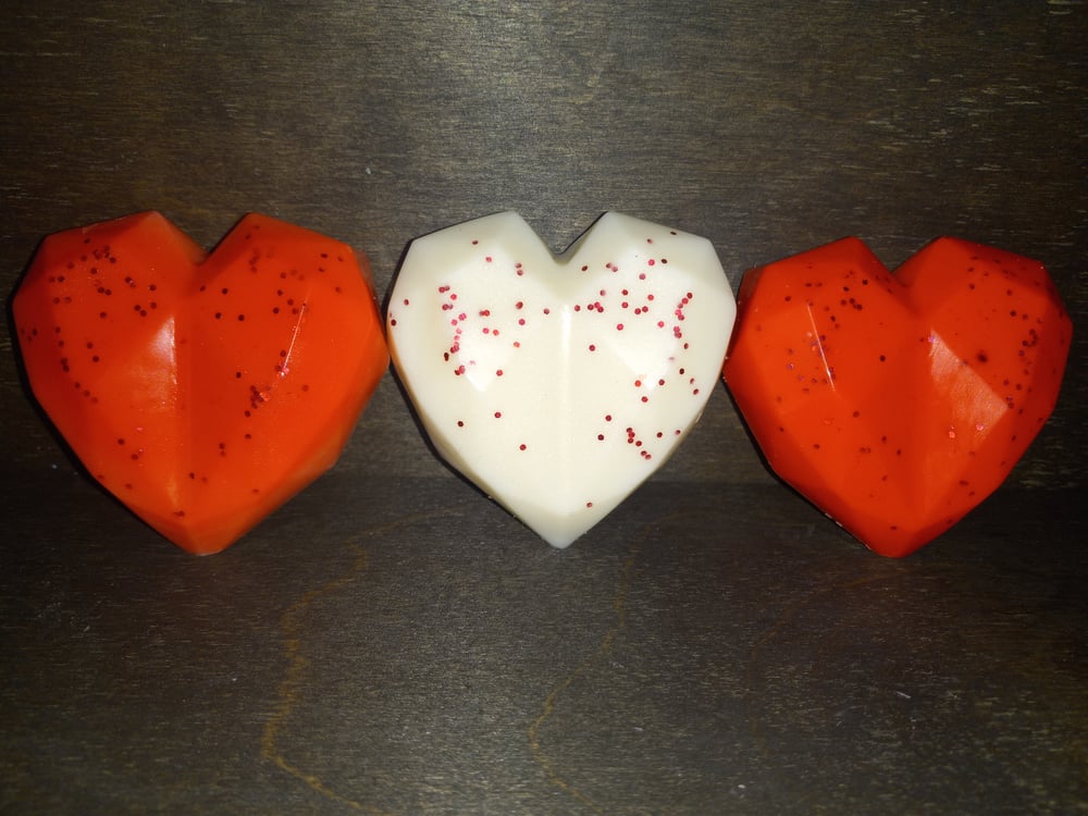 Image of Oversized wax melt hearts 