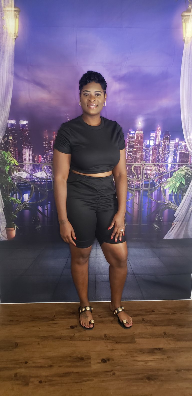 Scrunch Short Set Image 2