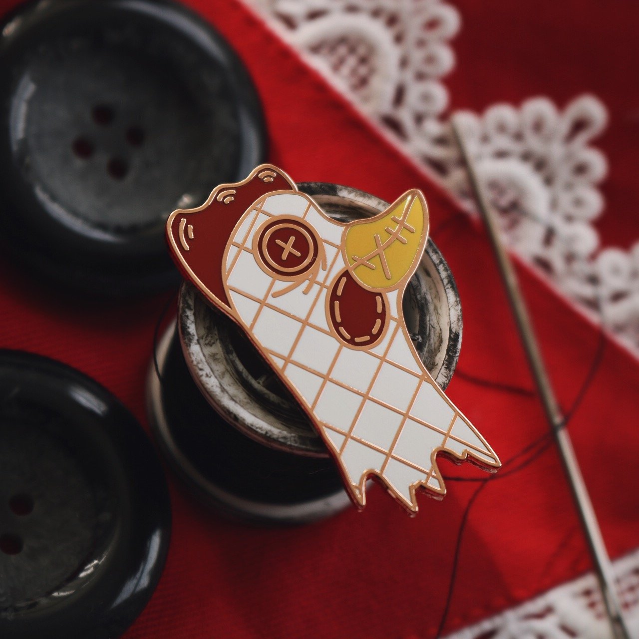 Image of The Oven Mitt Pin