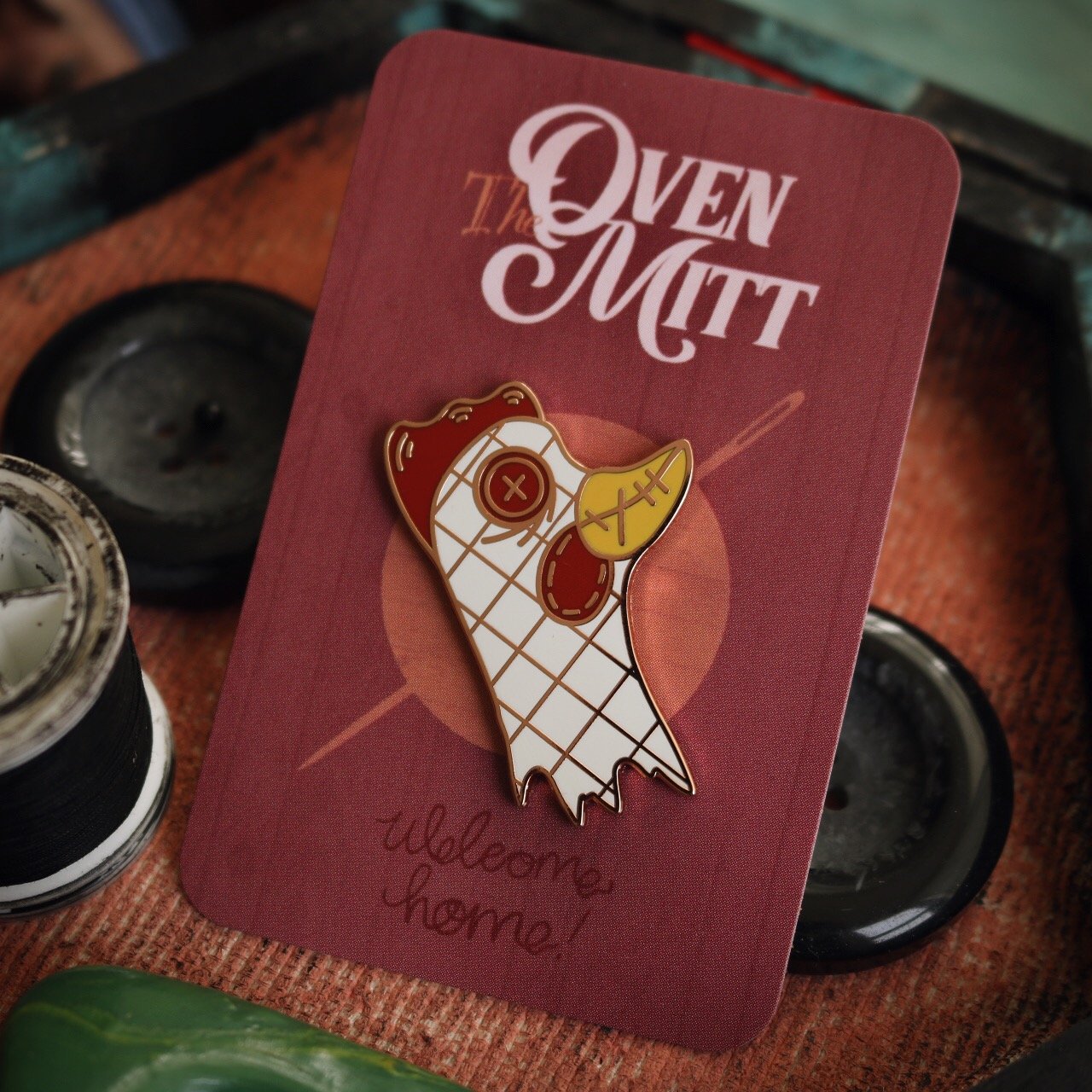 Image of The Oven Mitt Pin