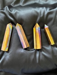 Aura Tiger's Eye Towers