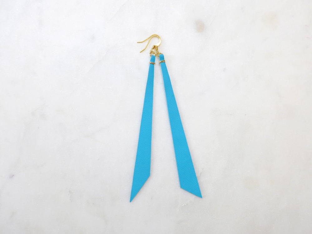 Image of Rebel Chic "Borderline"