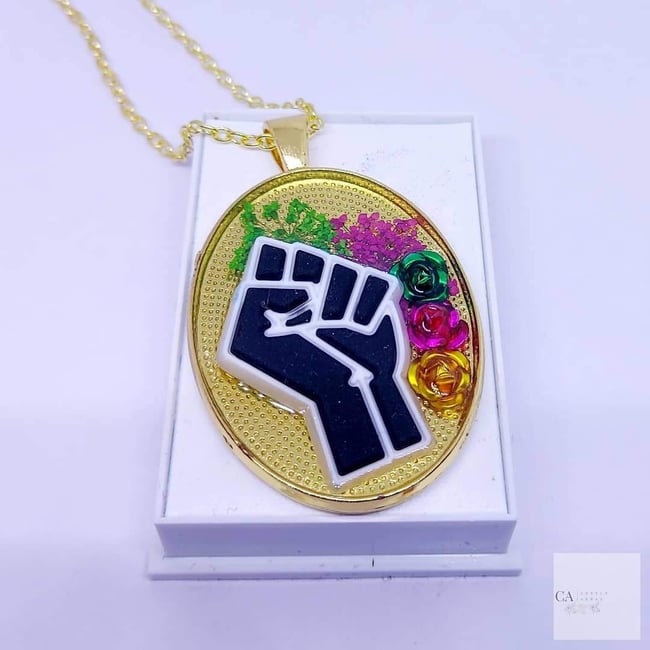 Oval pendant chain | gold