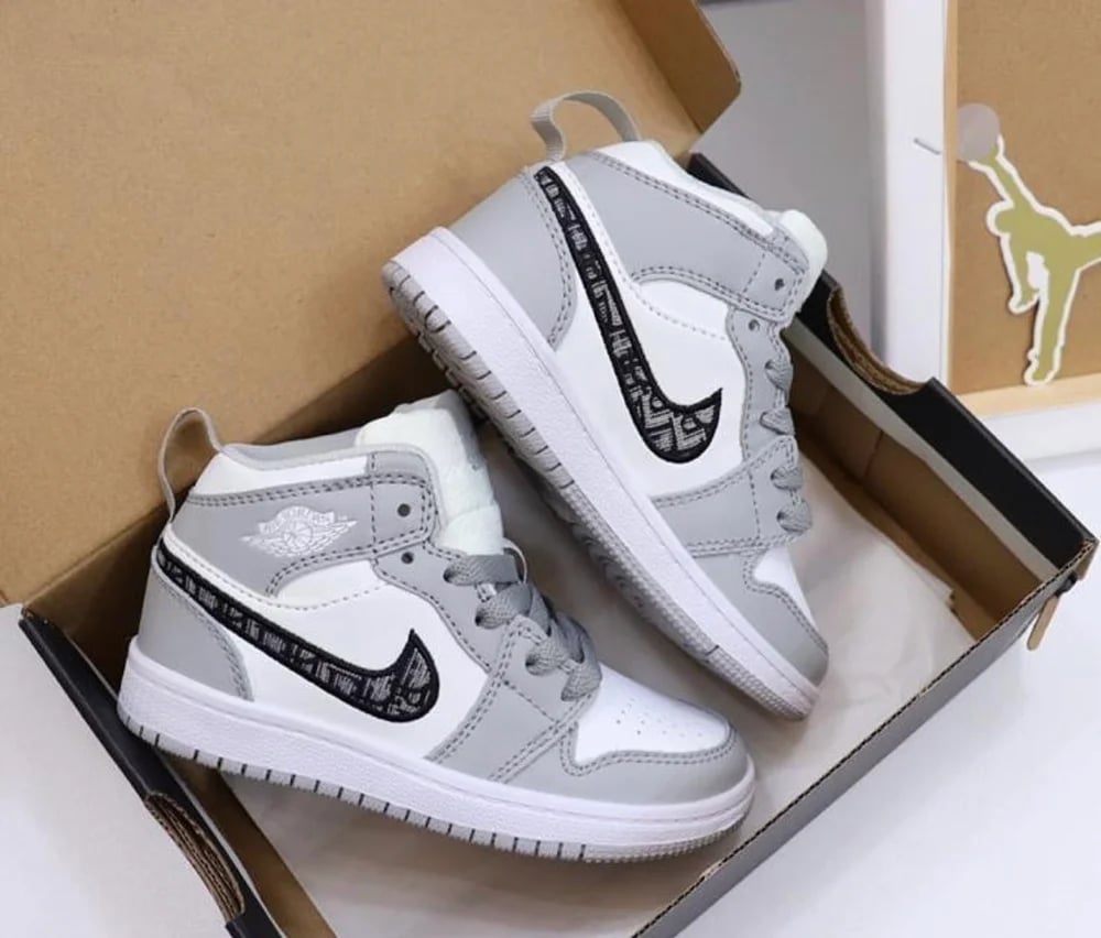 Image of ICONIC DD Sneakers 