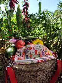 Image 2 of Riñonera HUERTA rosa