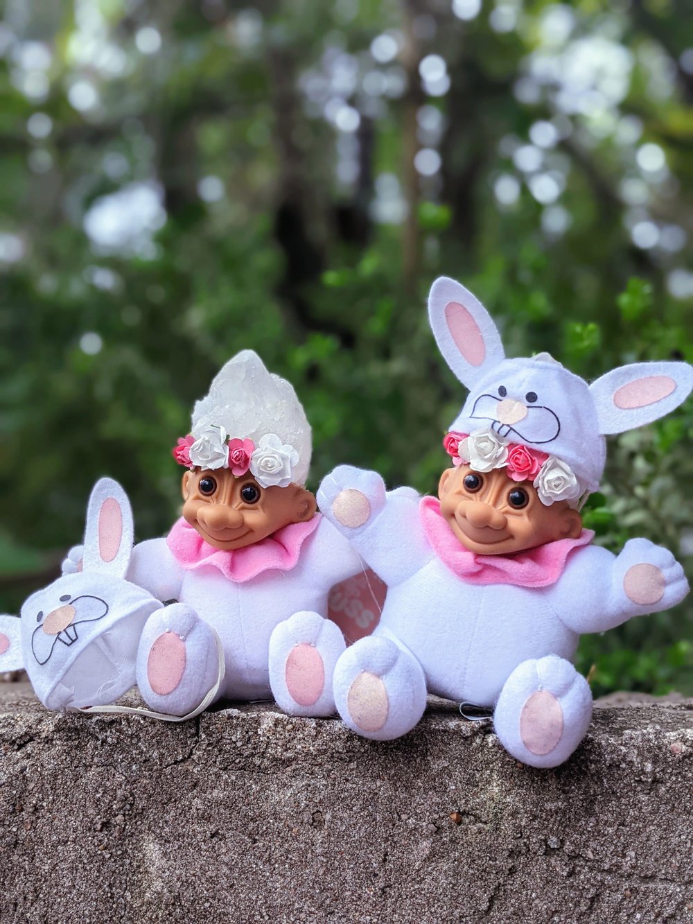 LG - Quartz Crystal Bunny Troll with removable hat 6"