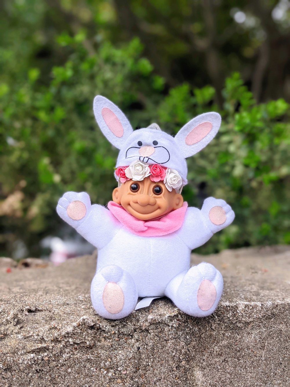 LG - Quartz Crystal Bunny Troll with removable hat 6"