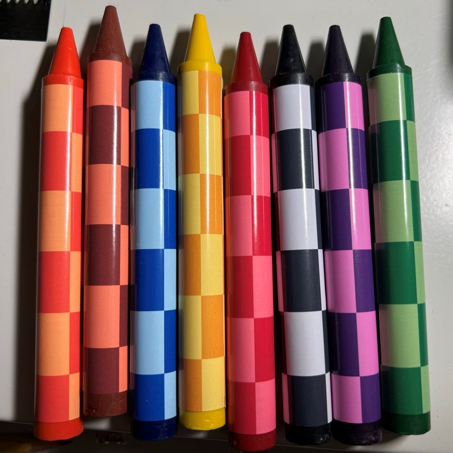 Joe's checkered COLORED jumbo crayons collection (8)