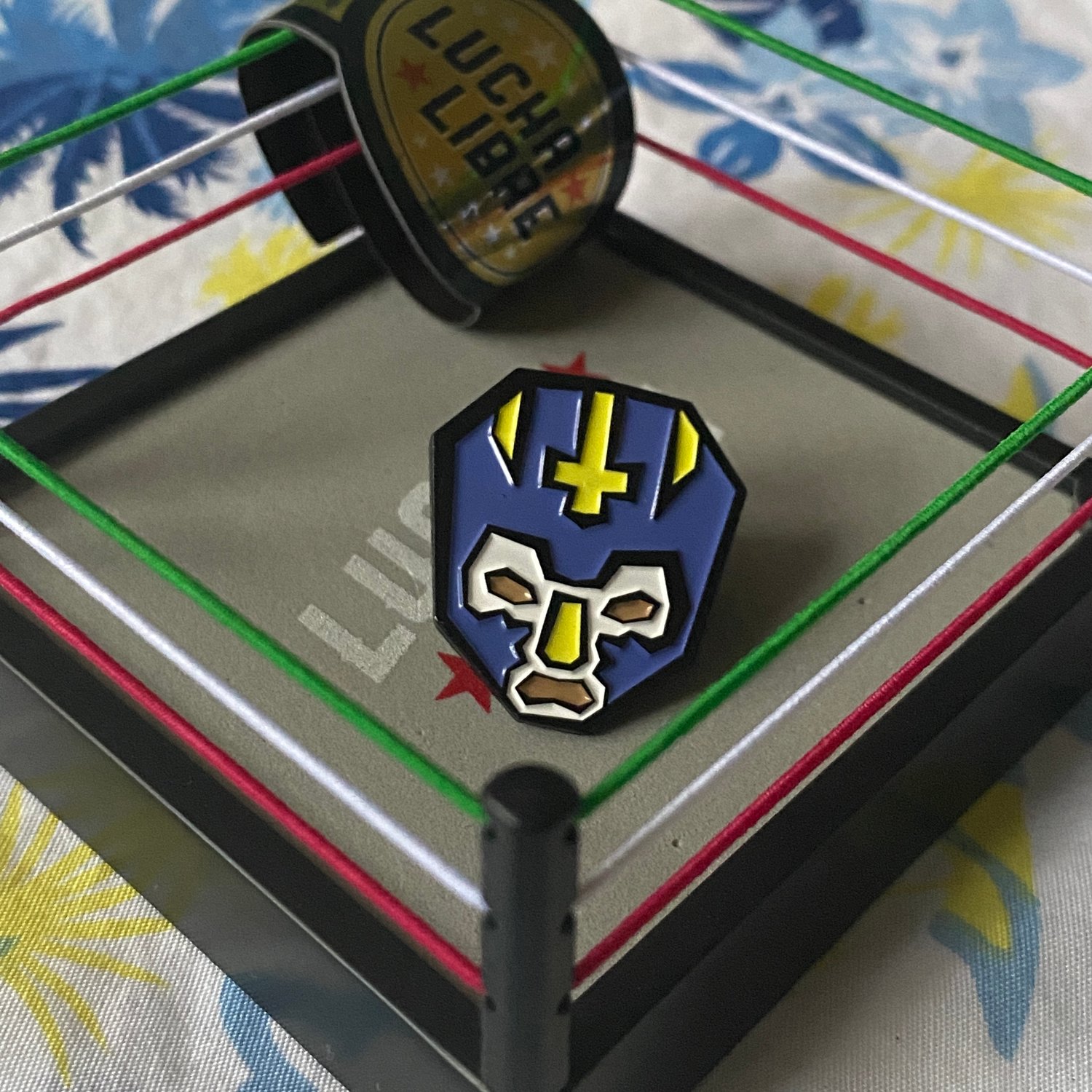 Luchador Pin