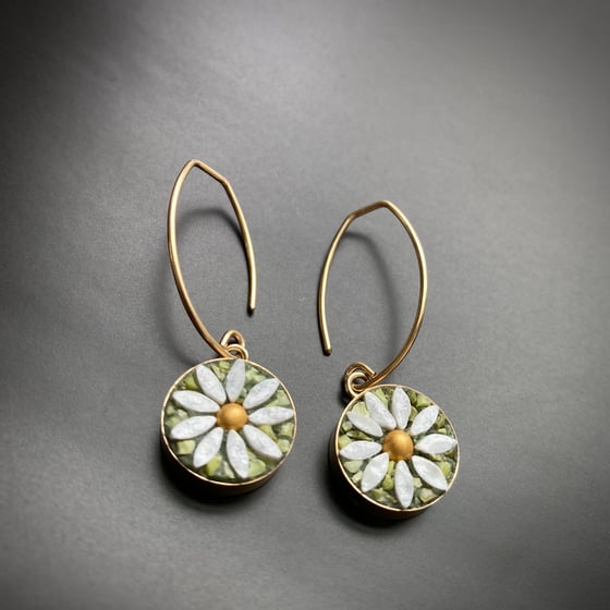 Image of Daisy Earrings, Gold Centers