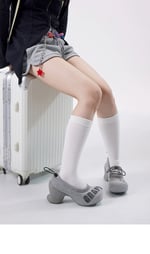 卫衣浅口_01.png?auto=format&