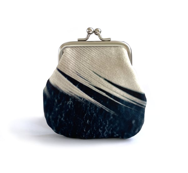 Image of Feather stripe, velvet kisslock purse