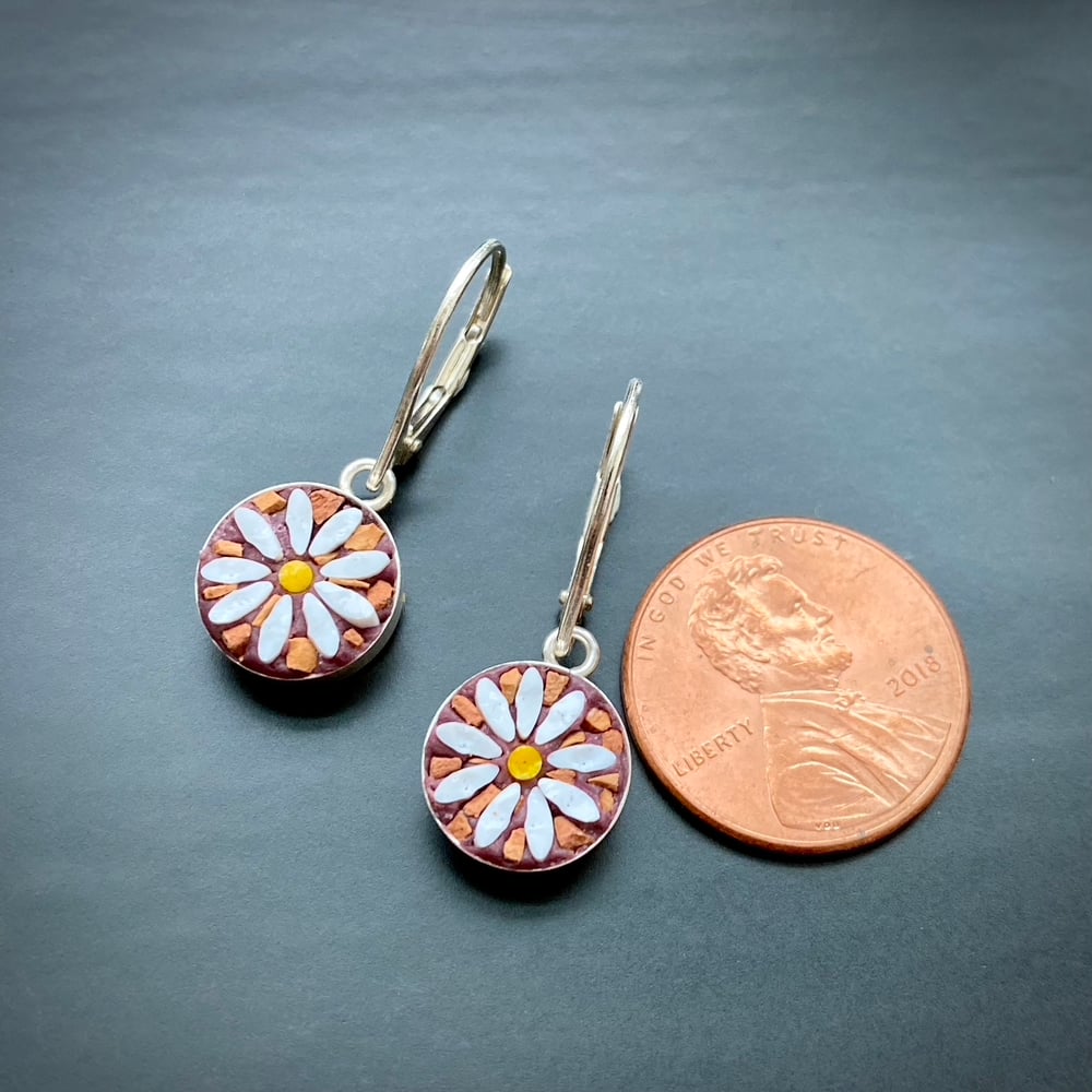 Image of Sweet Daisy Earrings