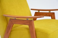 Image 2 of Fauteuil Smidek jaune