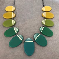 Image 1 of green fade ovals necklace