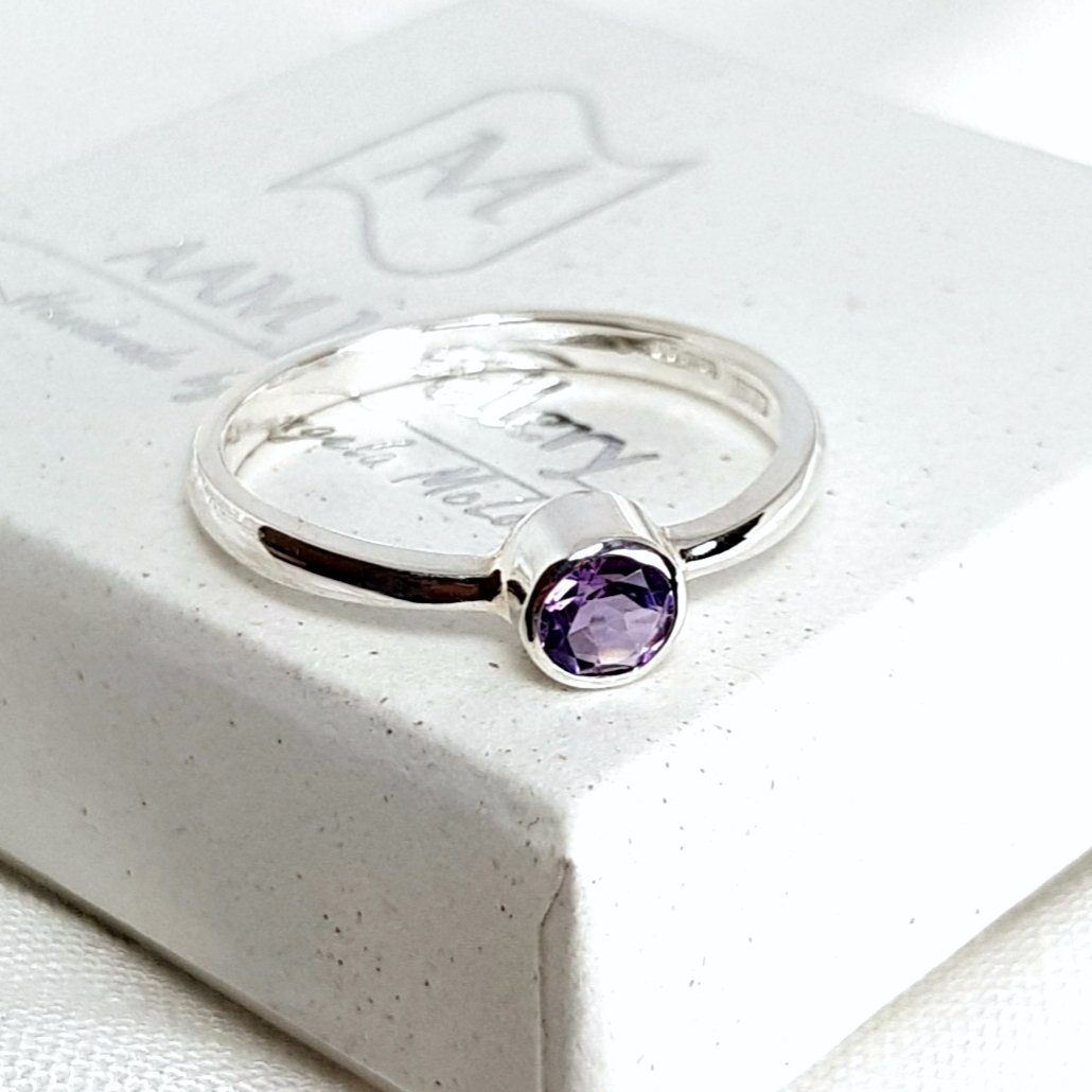 Sterling silver ring on sale with amethyst stone