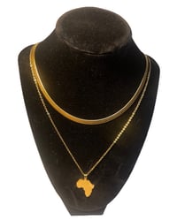 Image 4 of Simply Gold Necklace