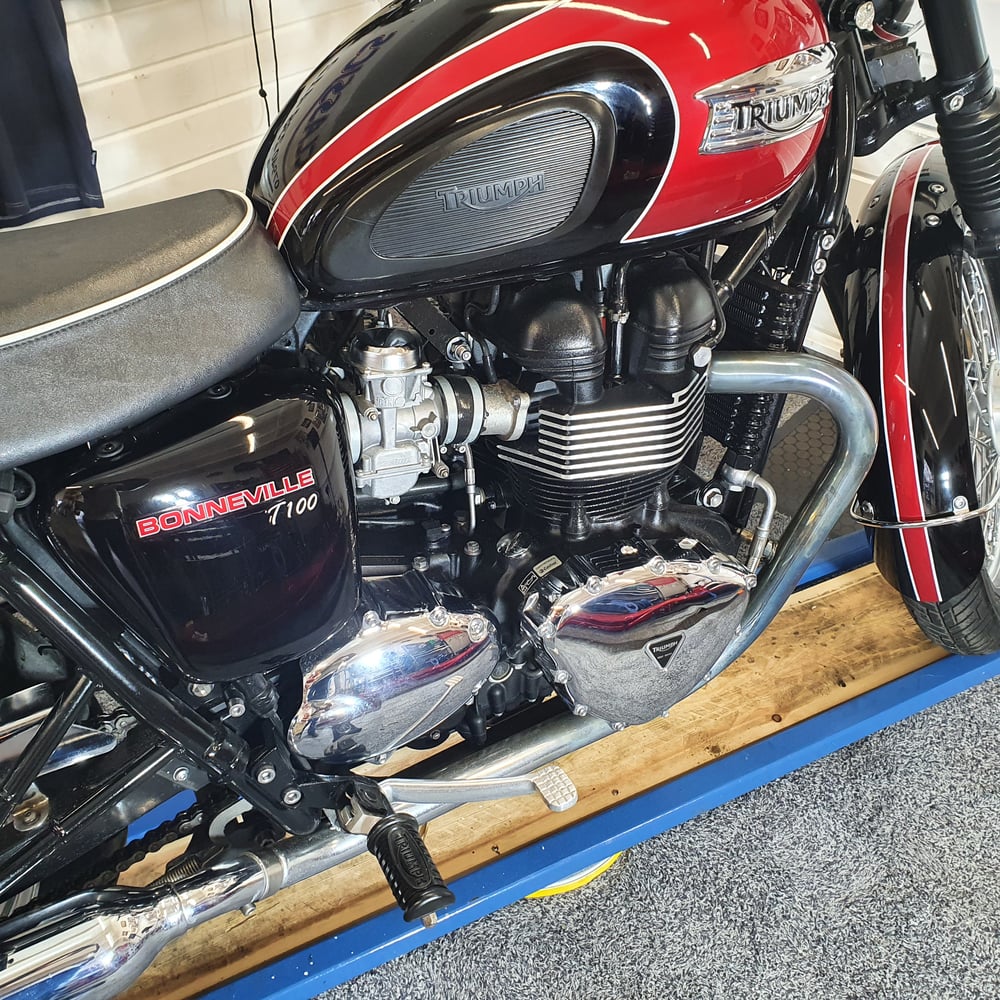 Triumph bonneville t100 2015