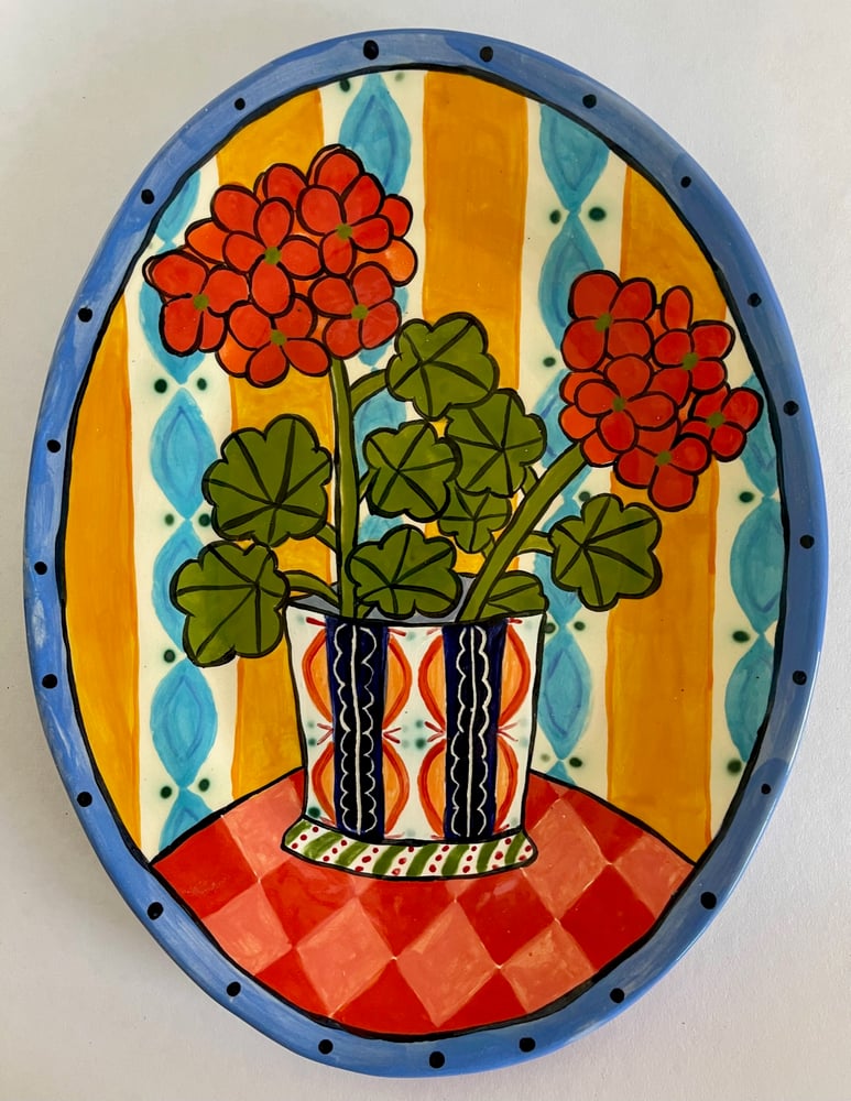 Image of 157 Medium Platter with Geraniums + Patterns
