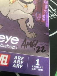 Image 2 of SIGNED Hawkeye Kate Bishop #1 Arsenal/SSalefish Dog Variant Store Exclusive 