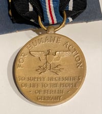 Image 4 of Berlin Airlift (USA) Medal for Humane Action - ORIGINAL ISSUE