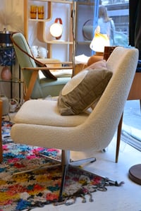 Image 5 of Fauteuil  coquille  pivotante  bouclette