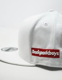 Image 2 of White Backpackboyz Snapbacks 