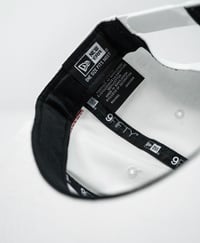 Image 3 of White Backpackboyz Snapbacks 