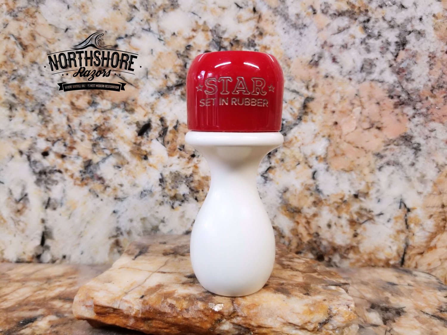 Image of BRUSHES STAR/KAMBRO RED OVER IVORY