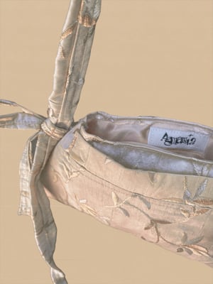 Image of blazer bag 02